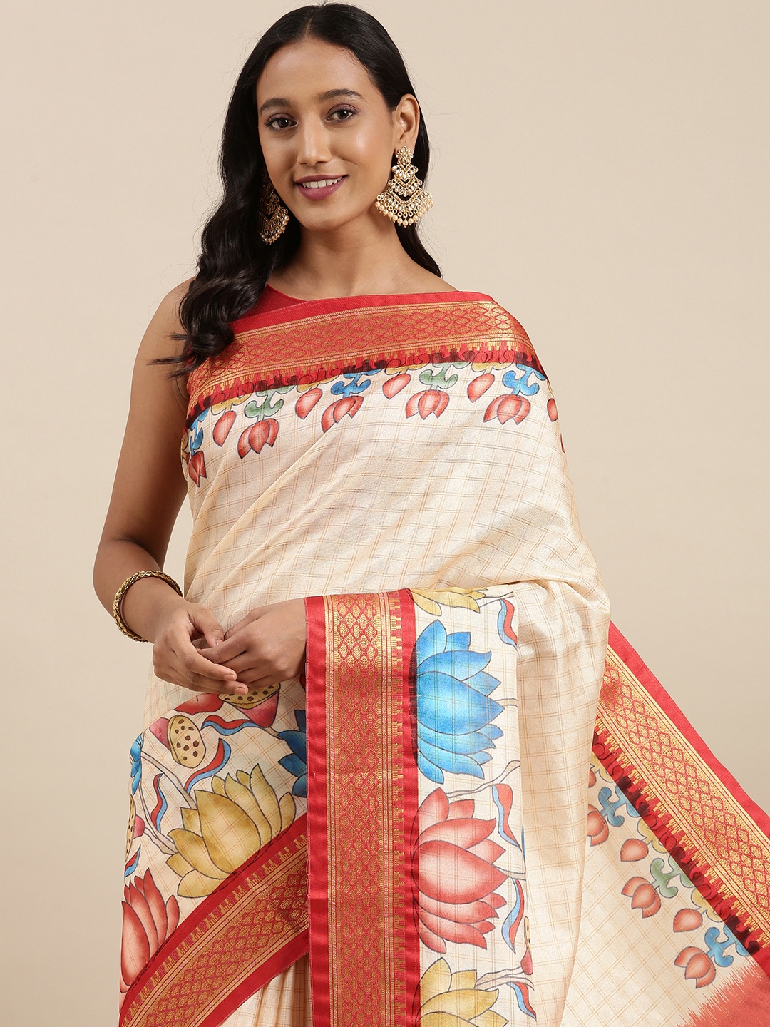 

VASTRANAND Cream-Coloured & Red Kalamkari Print Zari Silk Blend Uppada Saree