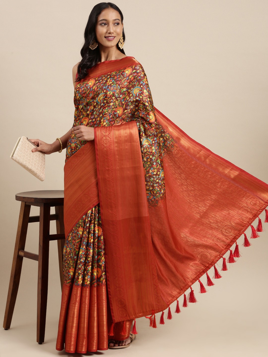 

VASTRANAND Maroon & Green Ethnic Print Zari Silk Blend Saree