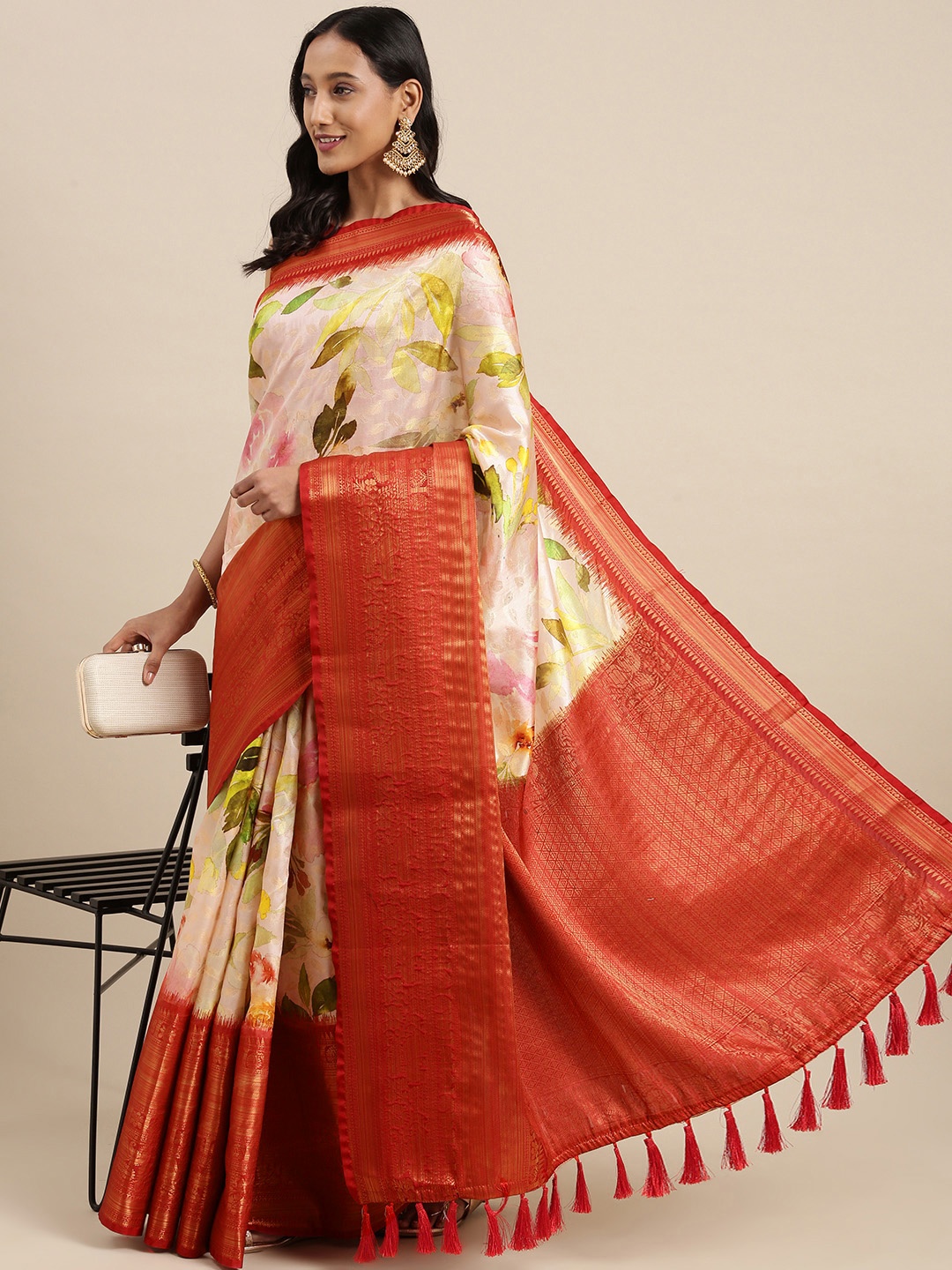 

VASTRANAND Off White & Maroon Floral Print Zari Silk Blend Saree