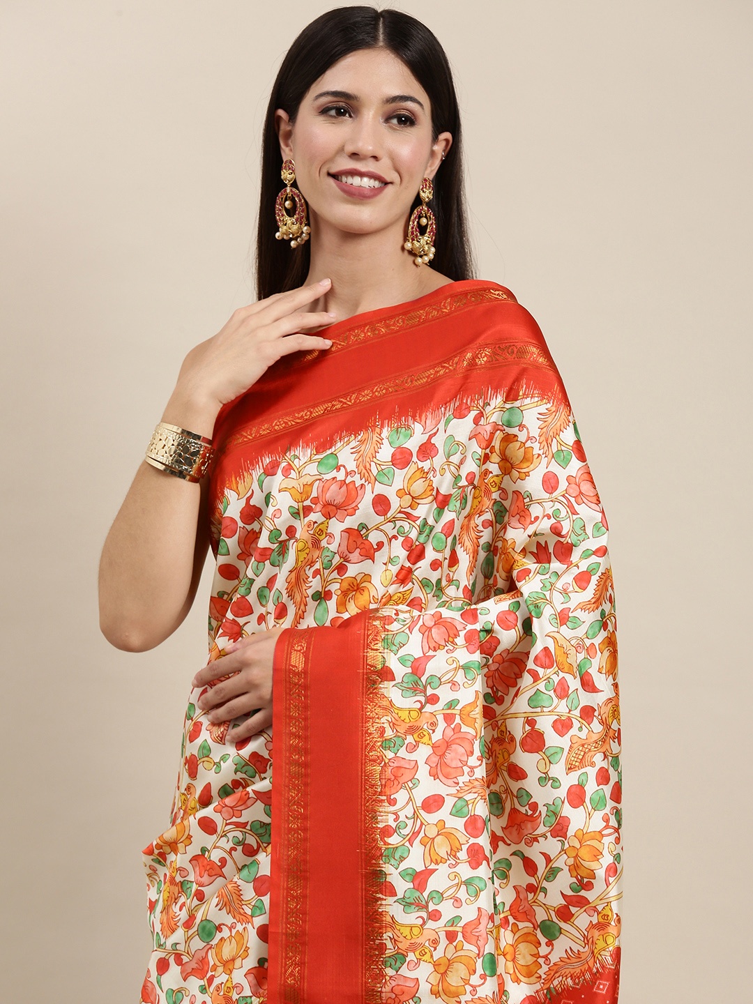 

VASTRANAND White & Red Kalamkari Print Zari Silk Blend Saree