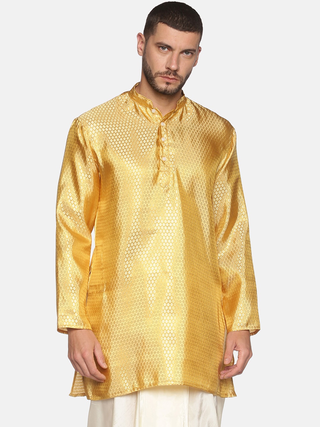 

Sethukrishna Men Gold-Toned Thread Work Kurta