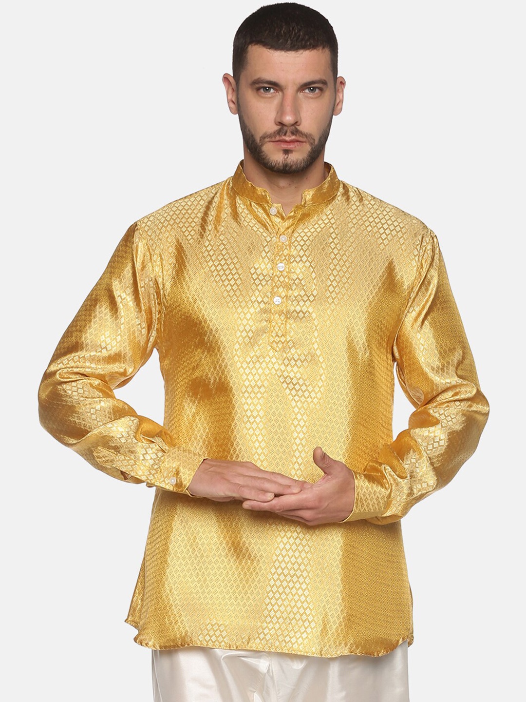 

Sethukrishna Men Gold-Toned Printed Kurta