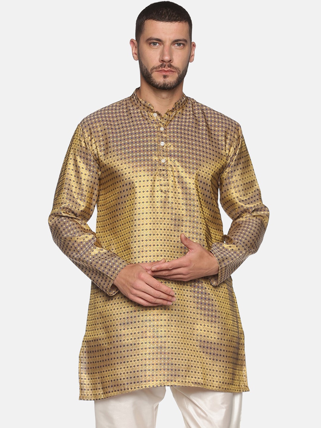 

Sethukrishna Men Blue Geometric Thread Work Kurta