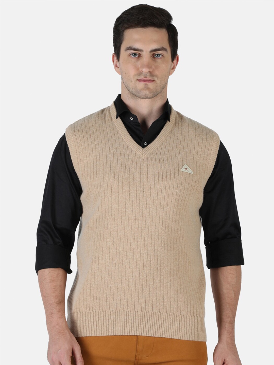 

Monte Carlo Men Beige Self Design Wool Sweater Vest