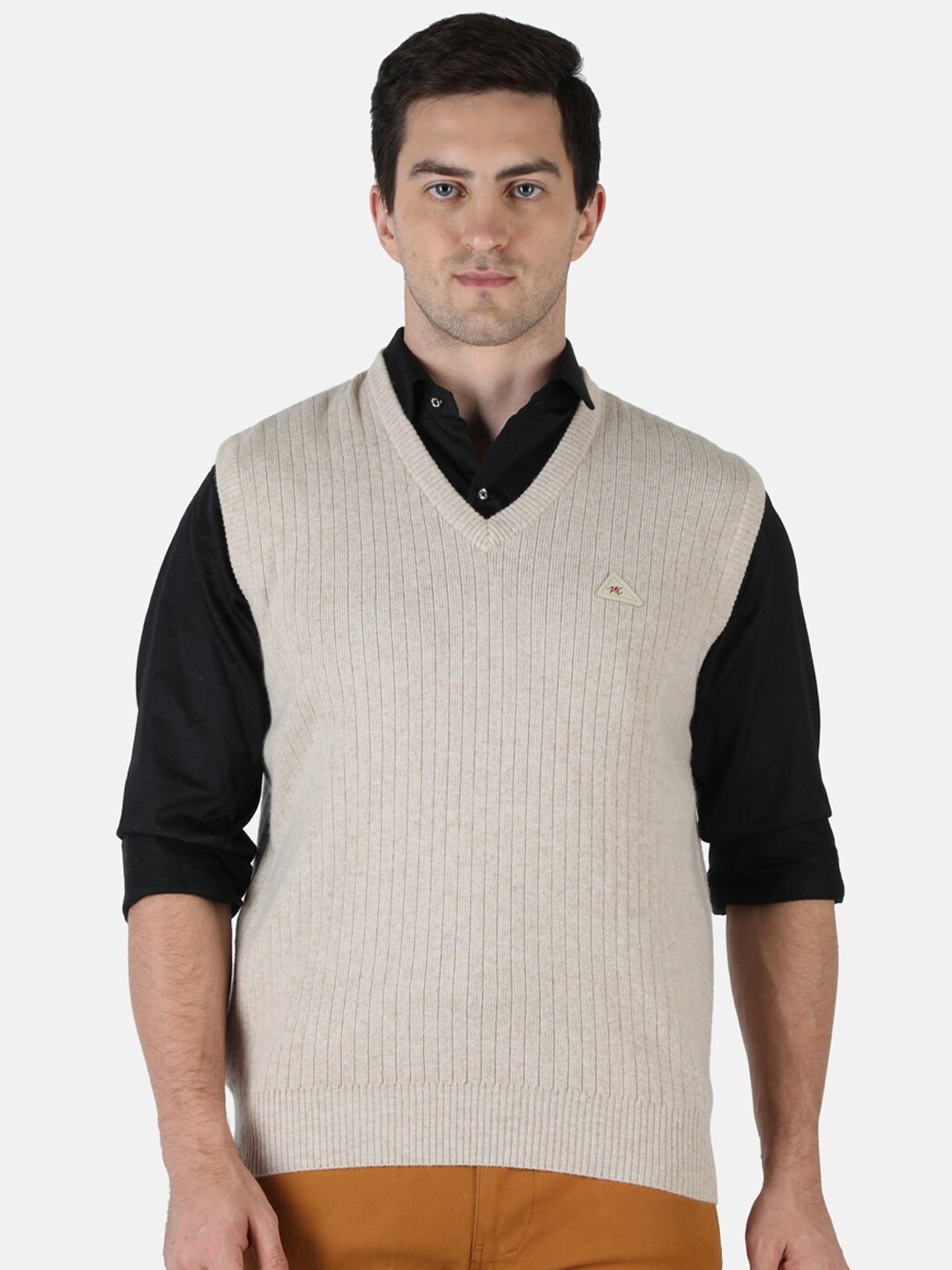 

Monte Carlo Men Beige Solid Pure Wool Sweater Vest