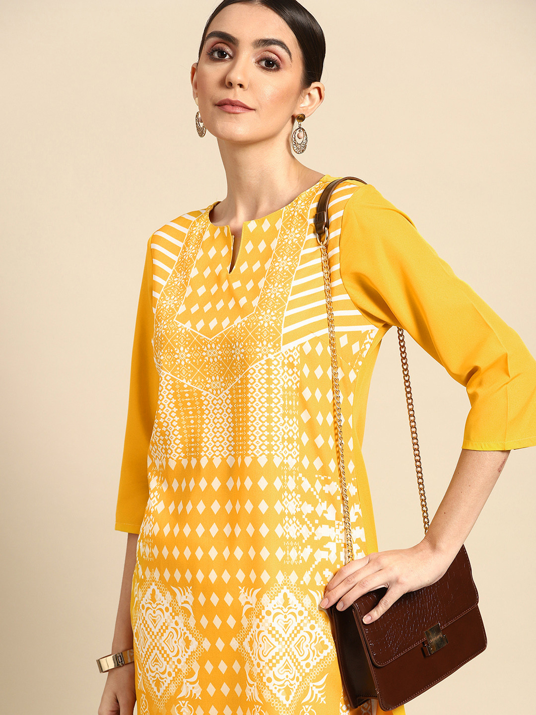 

Anouk Women Yellow & White Geometric Printed Kurta