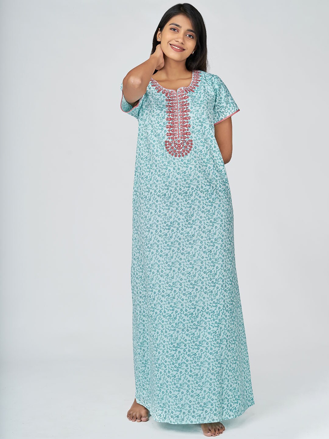 

Maybell Blue Women Printed Floral Printed Pastel Maxi Nightdress