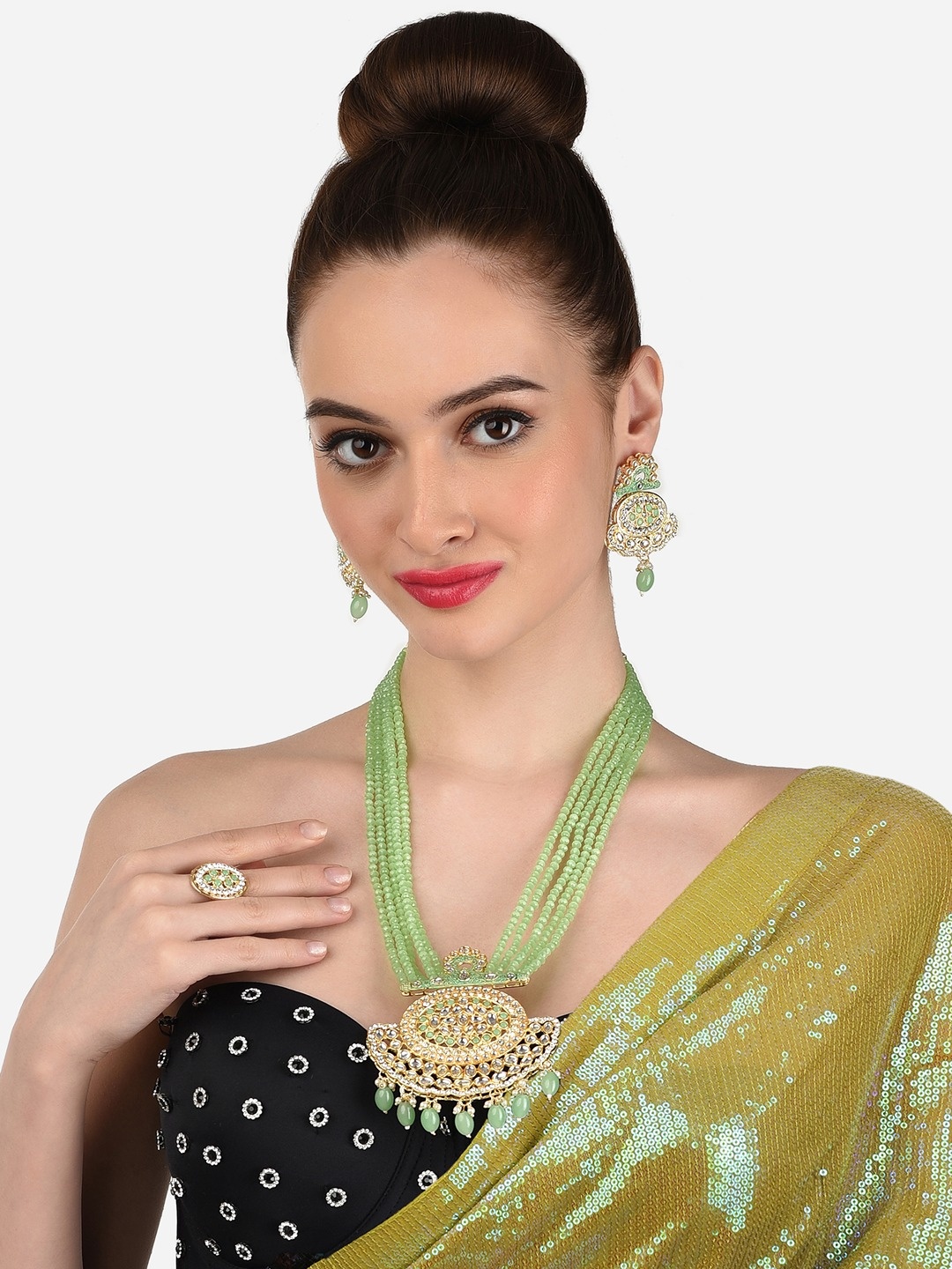 

Zaveri Pearls Green & Gold-Toned Crystals & Kundan Studded Multistrand Jewellery Set