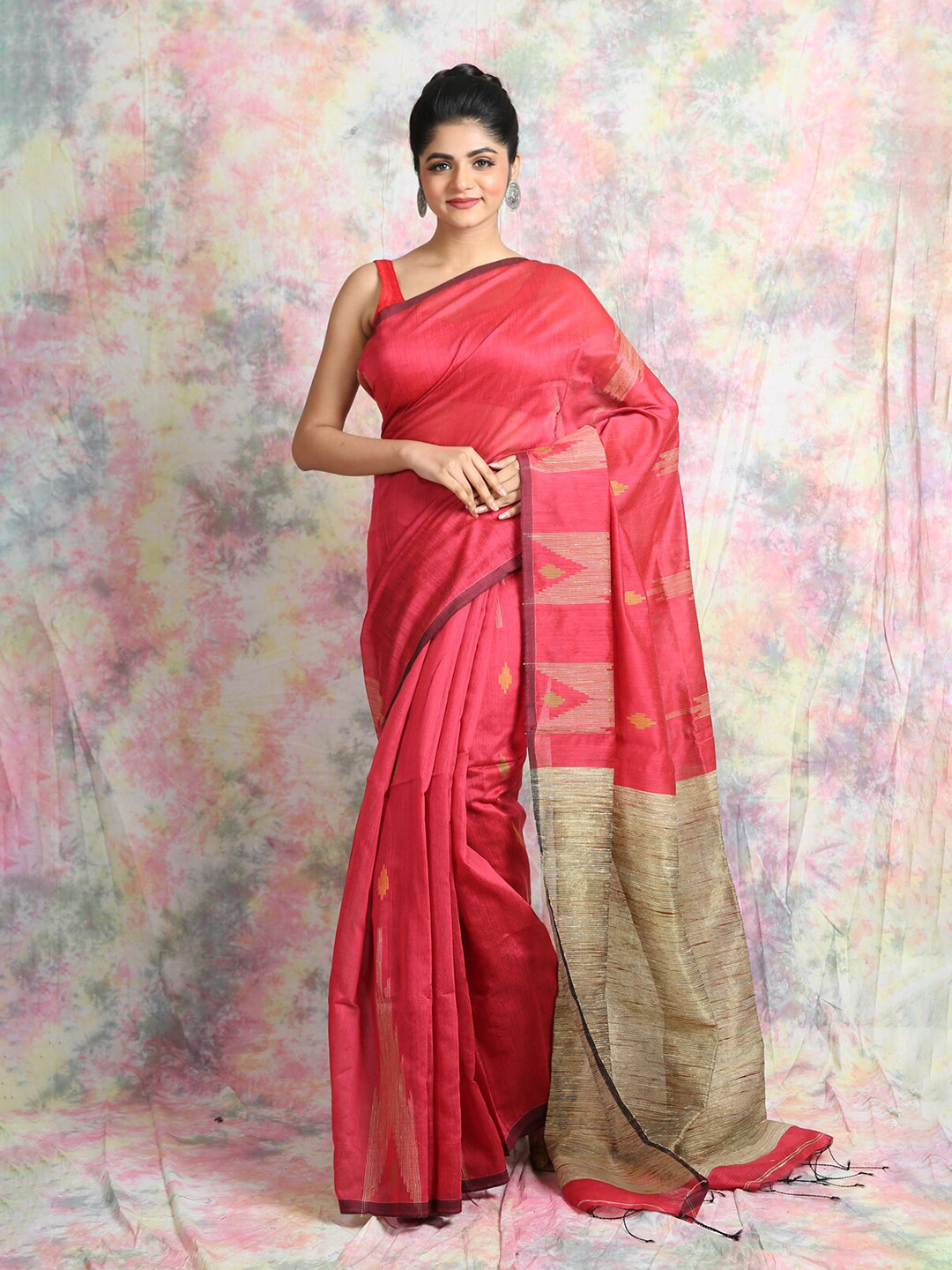 

Charukriti Red & Beige Solid Woven Design Handloom Saree