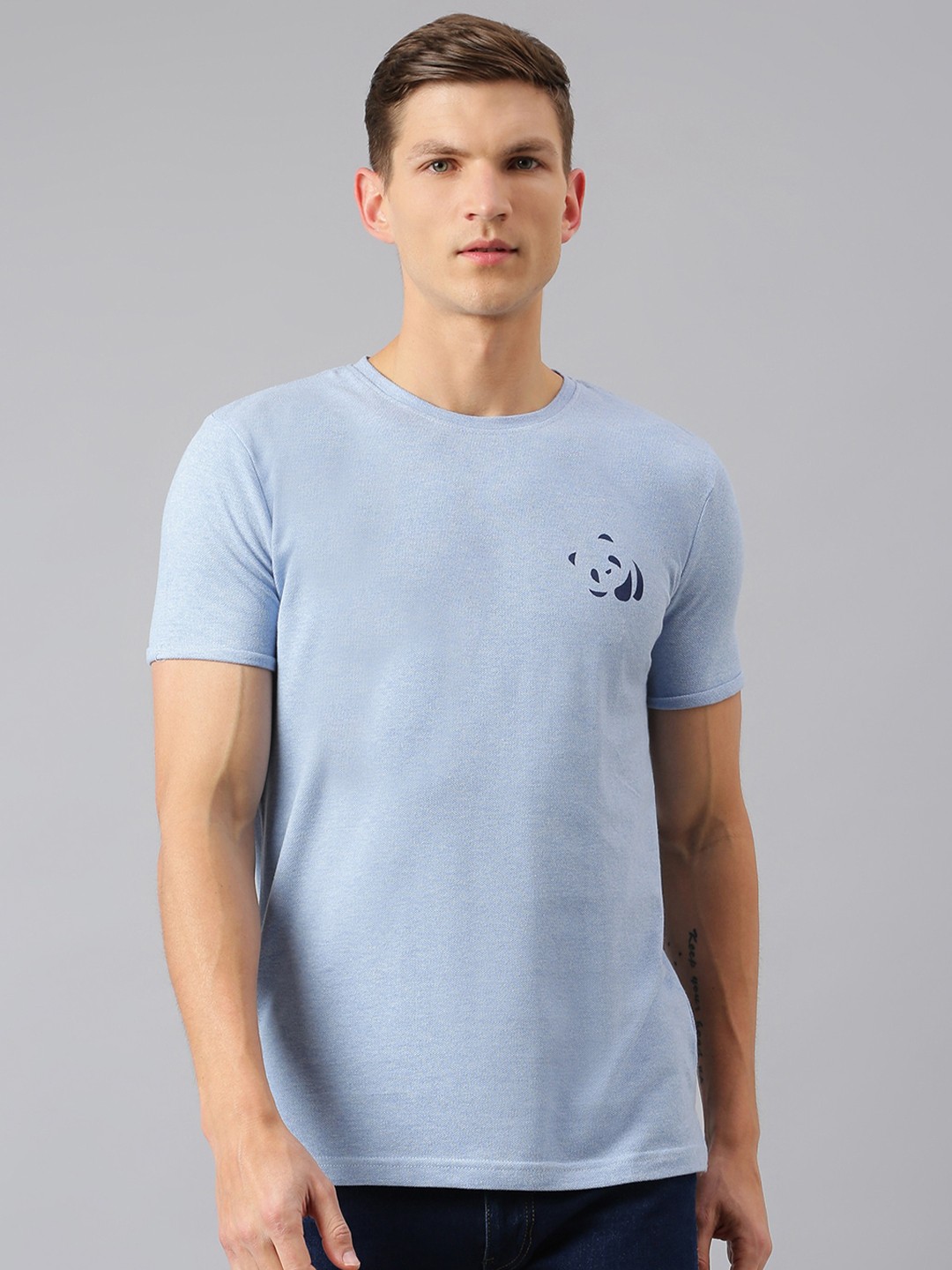 

Thomas Scott Men Blue Solid Cotton Regular Fit Sustainable T-shirt