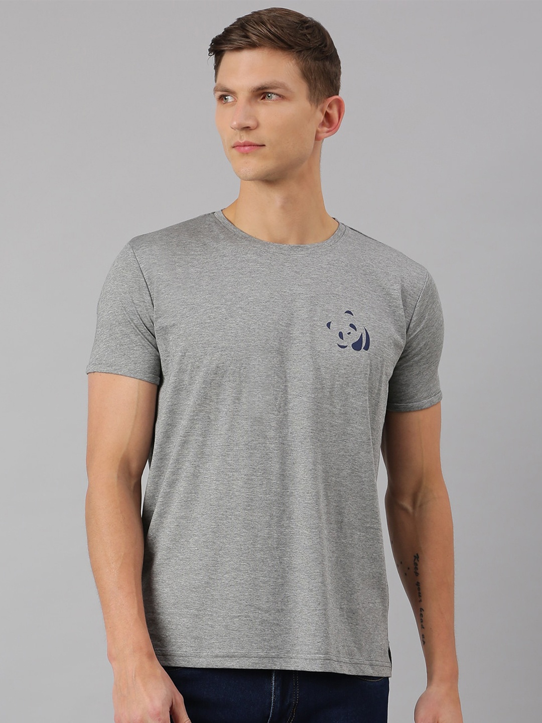 

Thomas Scott Men Grey Solid Regular Fit Cotton Sustainable T-shirt