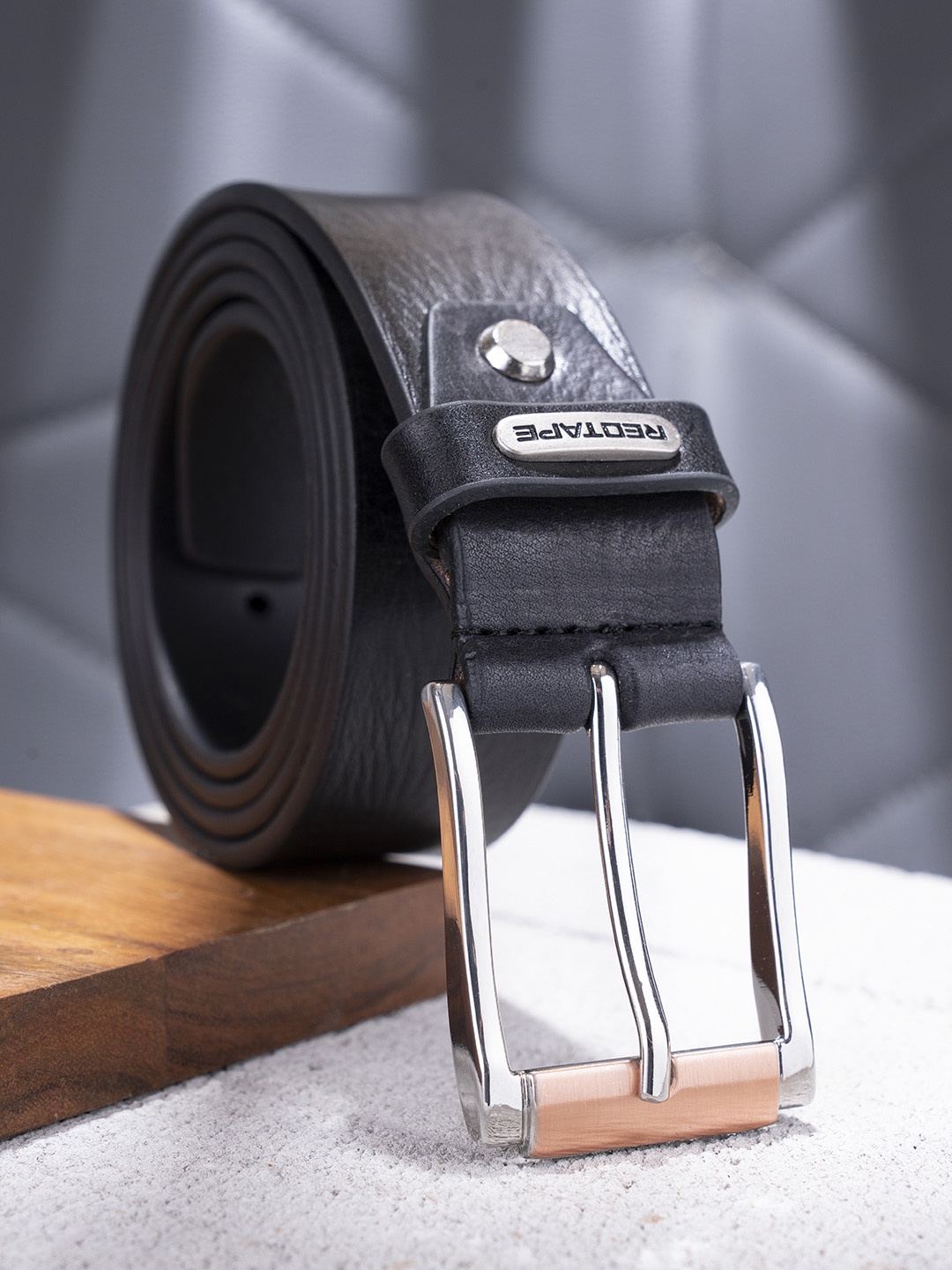 

Red Tape Men Black Leather Belt