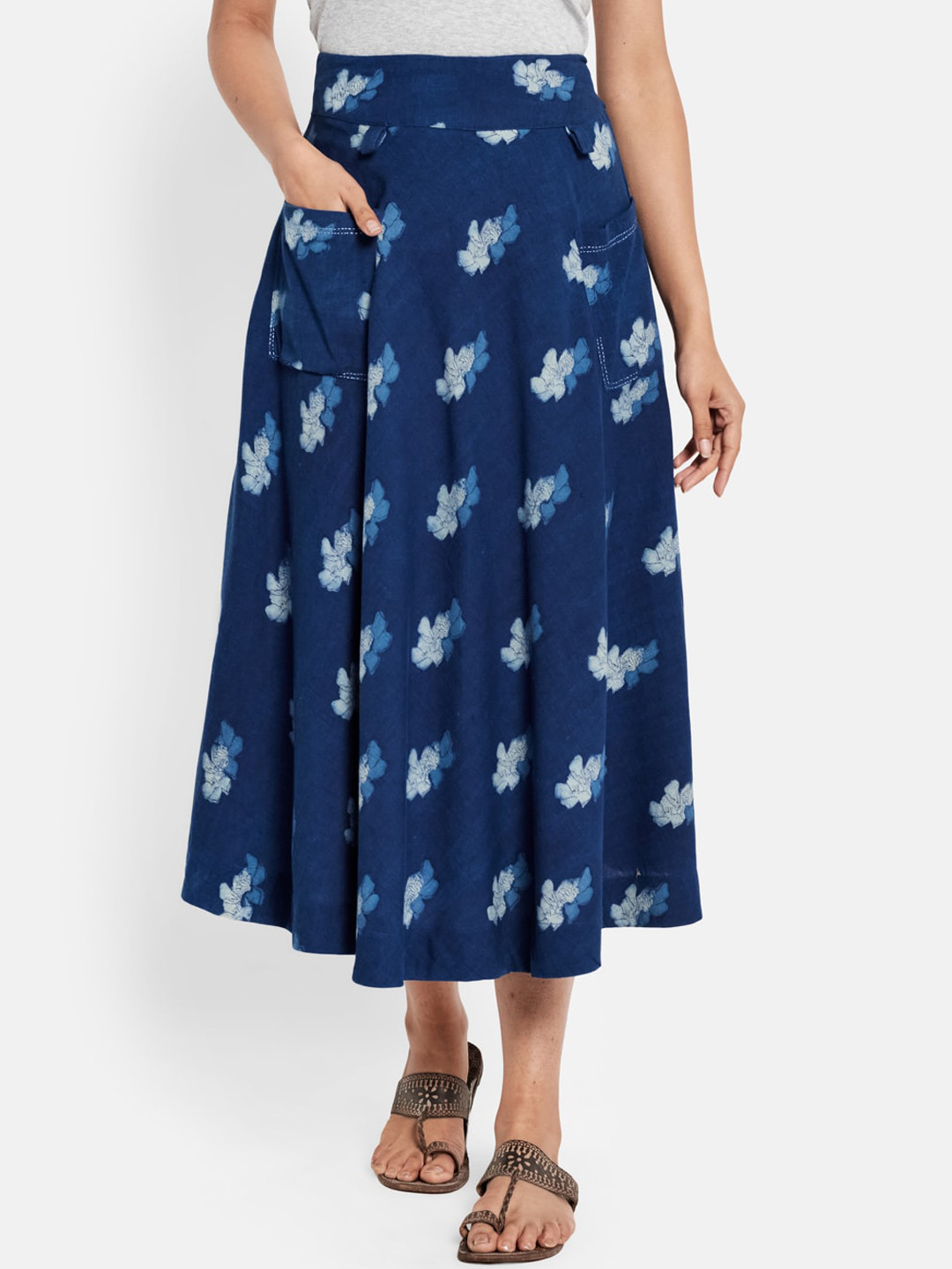 

Fabindia Women Navy Blue & White Printed A-Line Skirt