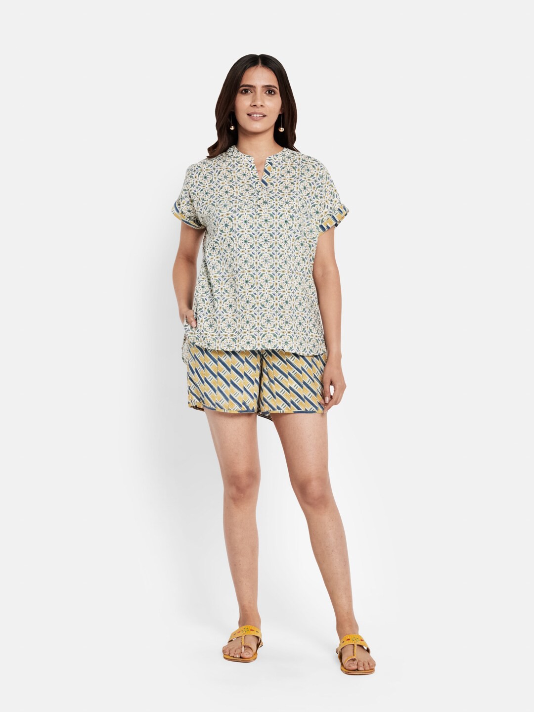 

Fabindia Women White & Blue Printed Top with Shorts