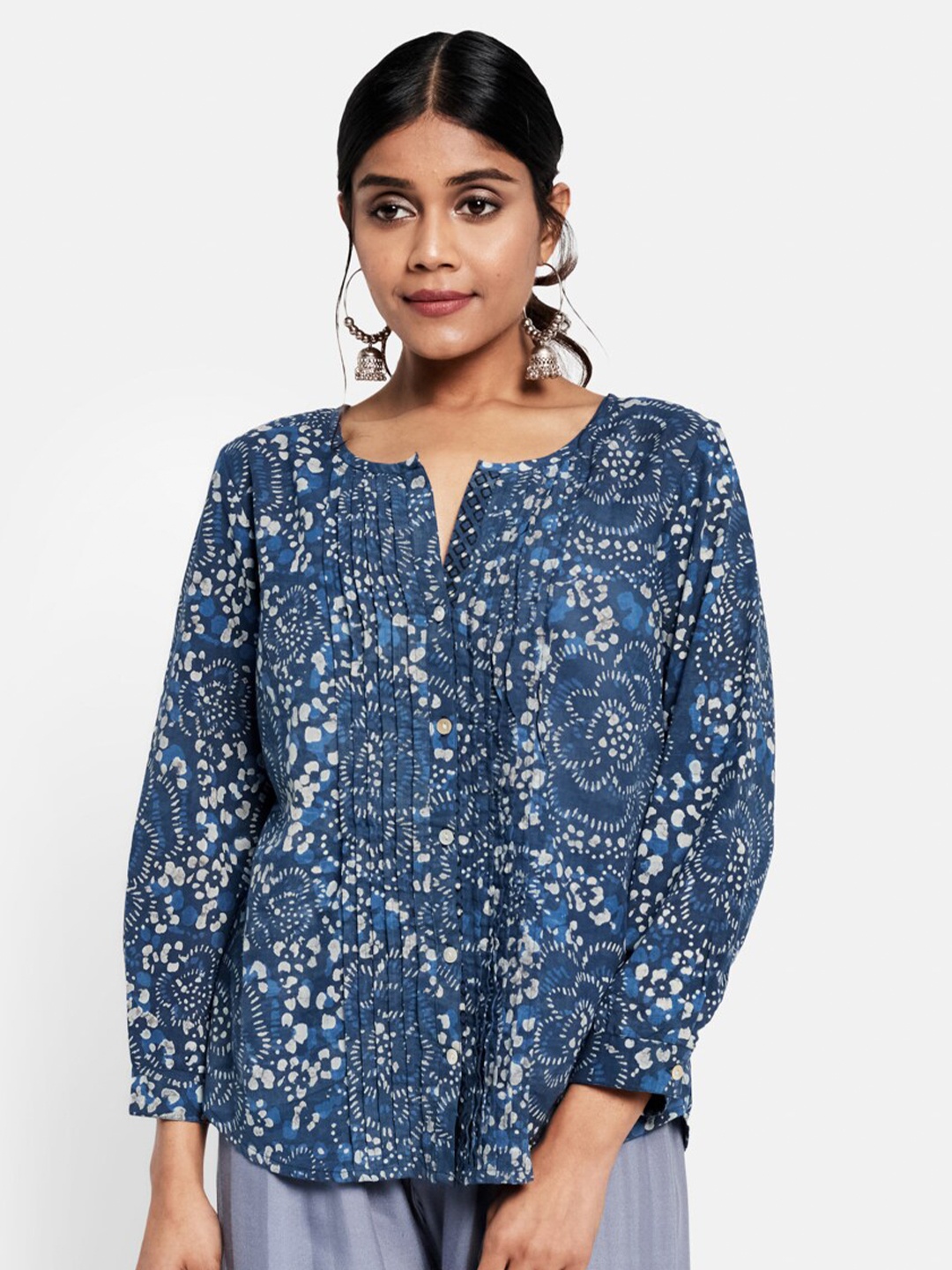 

Fabindia Women Navy Blue Straight Floral Printed Casual Shirt