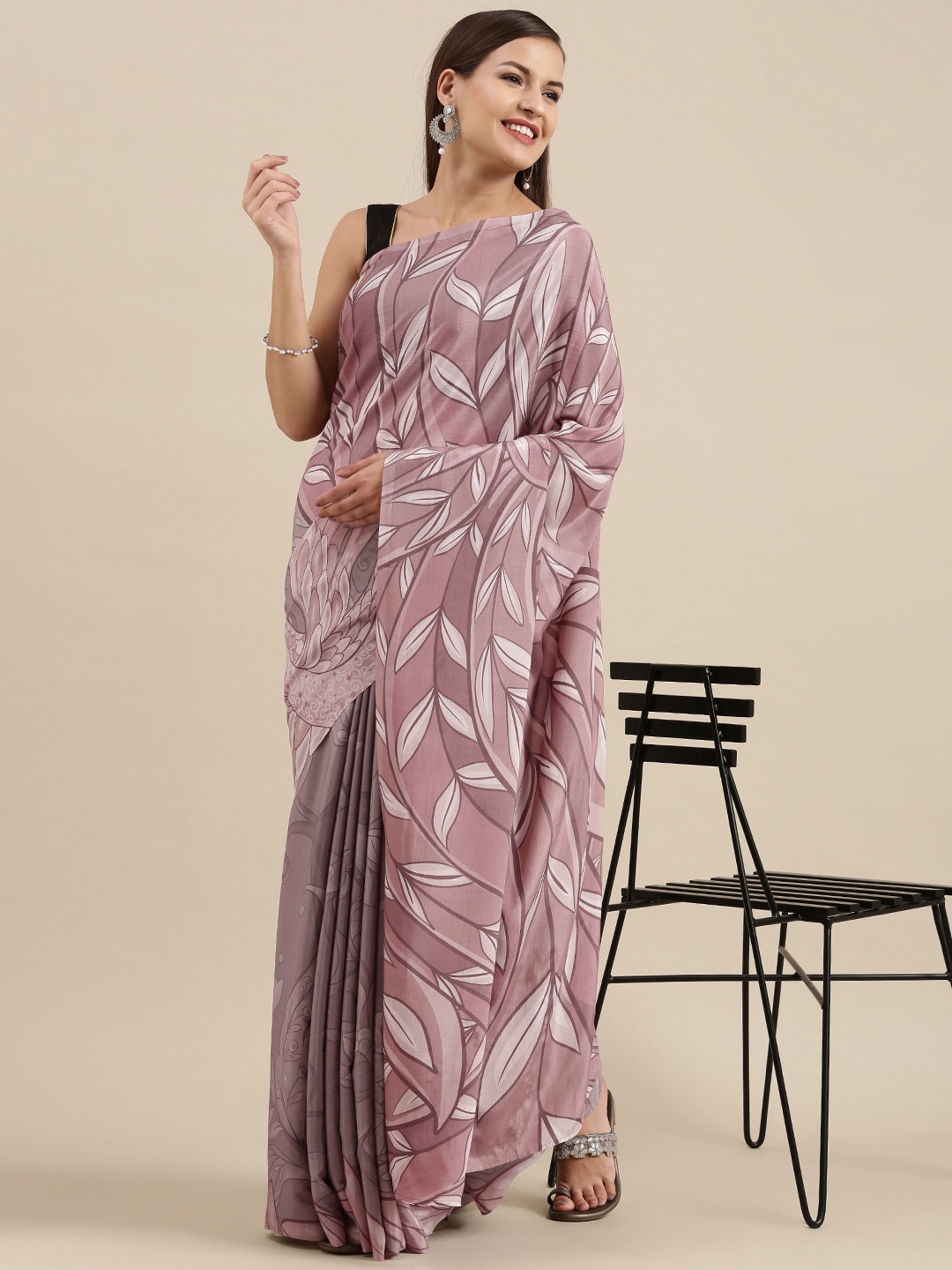 

navyasa Pink & Grey Floral Liva Crepe Saree