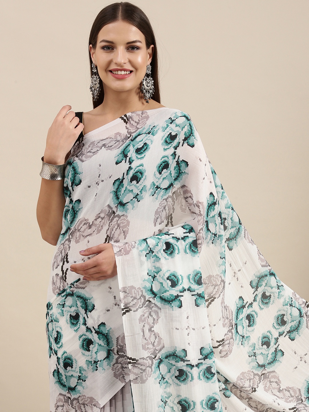 

navyasa by liva White & Green Saree