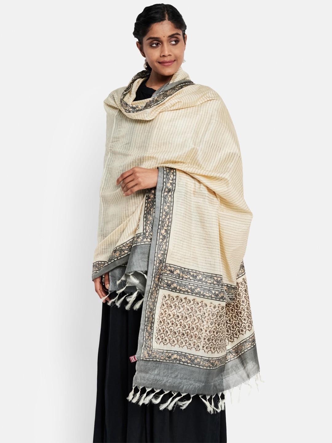 

Fabindia Grey & Cream-Coloured Printed Pure Silk Block Print Dupatta