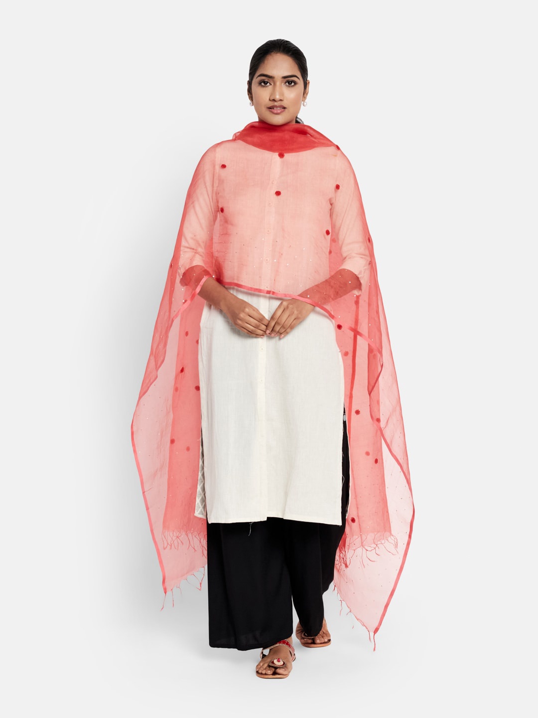 

Fabindia Peach-Coloured & Gold-Toned Embroidered Pure Silk Dupatta with Chikankari