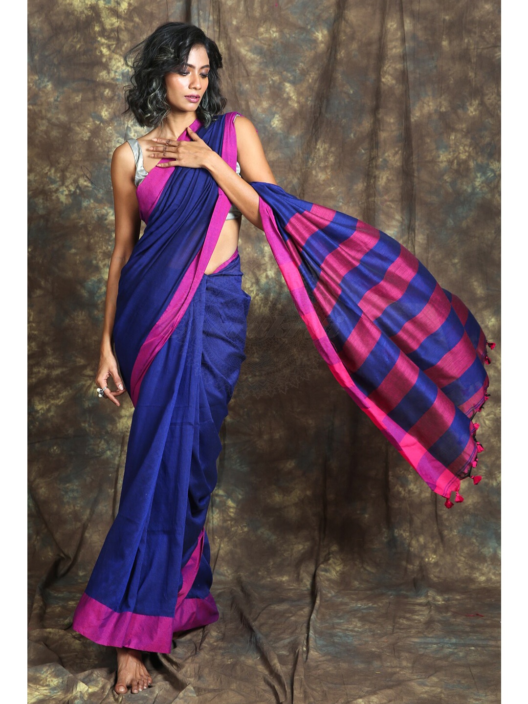 

Charukriti Blue & Pink Cotton Handloom Saree
