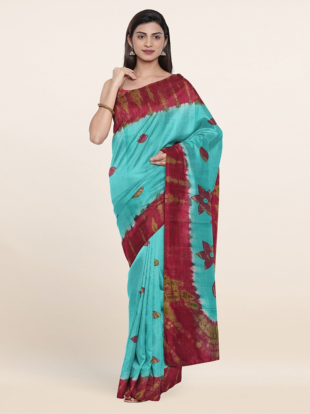 

Pothys Blue & Magenta Floral Printed Pure Cotton Saree