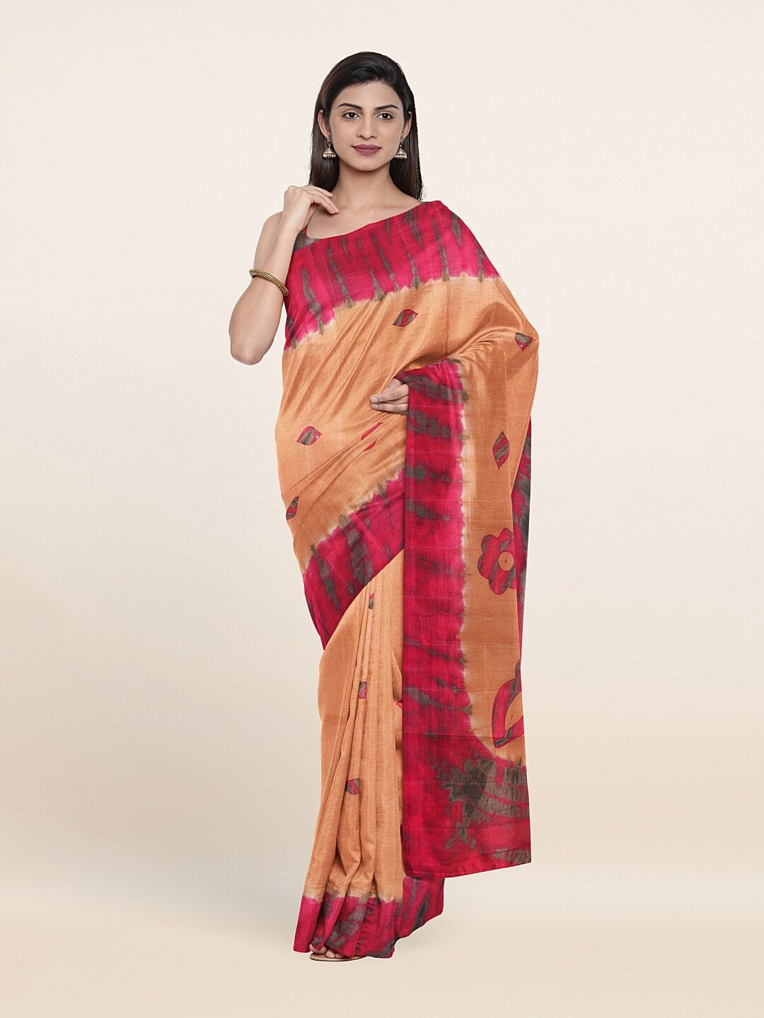 

Pothys Peach & Magenta Floral Printed Pure Cotton Saree