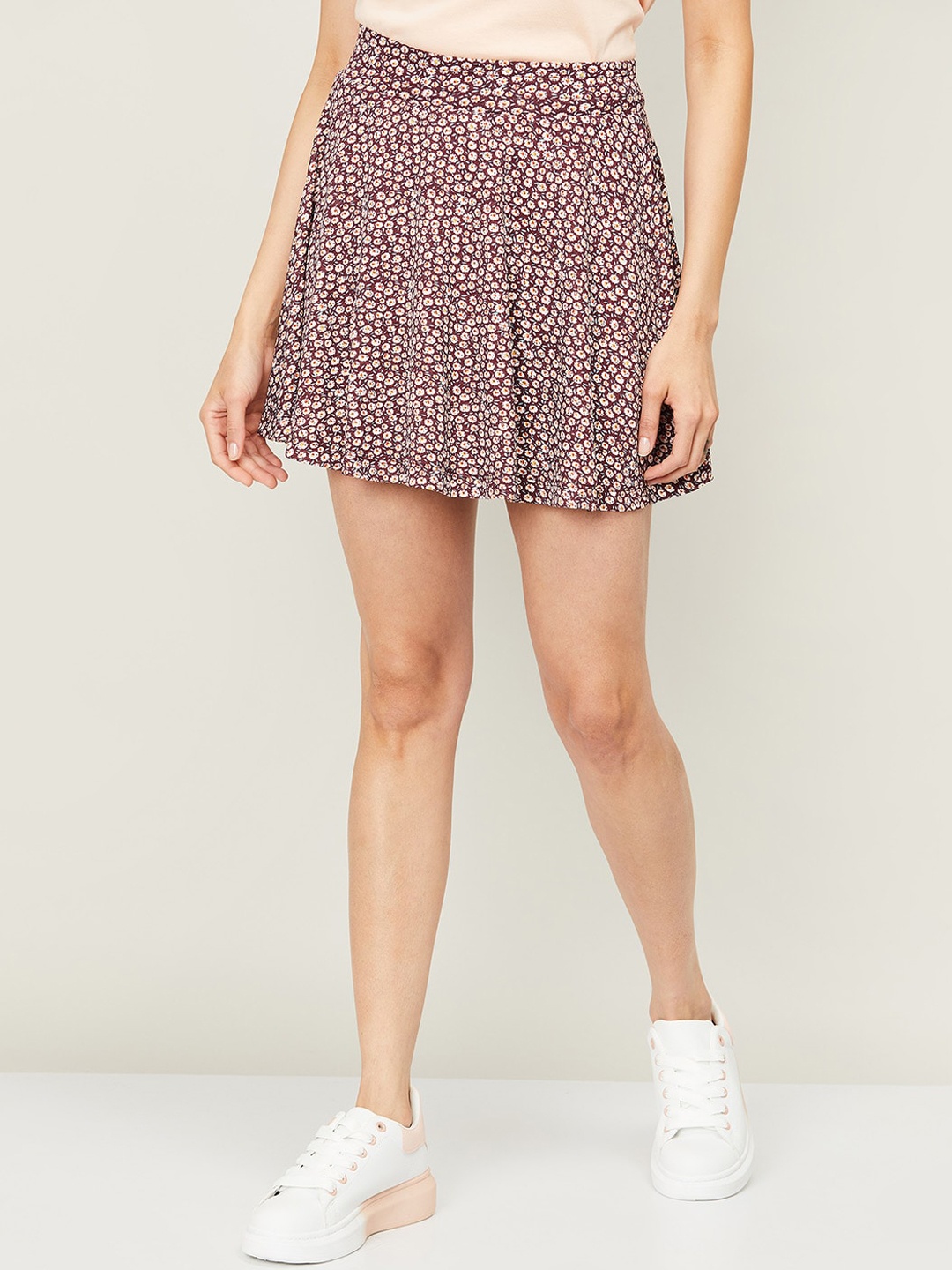 

Ginger by Lifestyle Women Multicoloured Floral Printed High-Rise Shorts, Multi