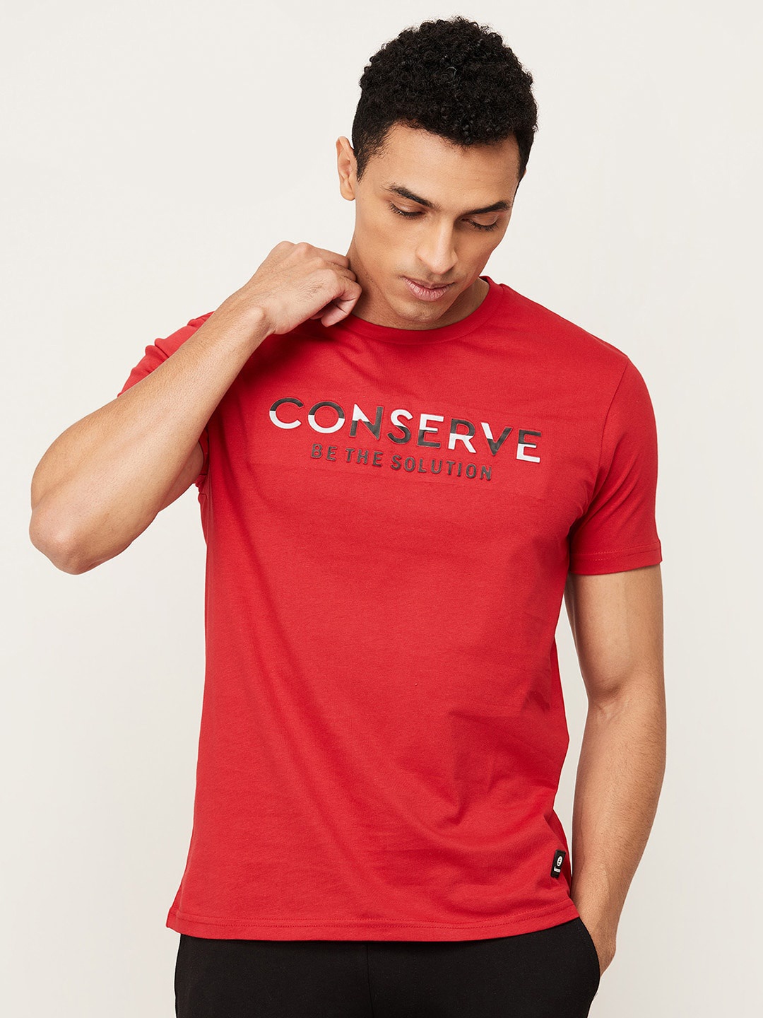 

Bossini Men Red Typography High Neck Applique T-shirt