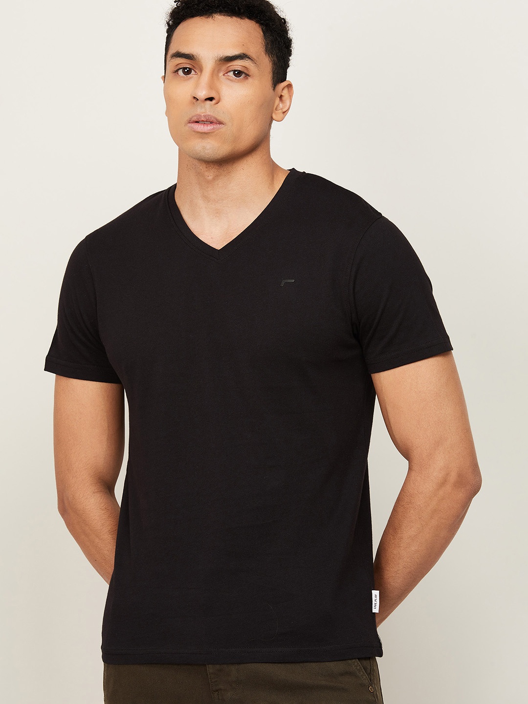 

Fame Forever by Lifestyle Men Black V-Neck Applique T-shirt