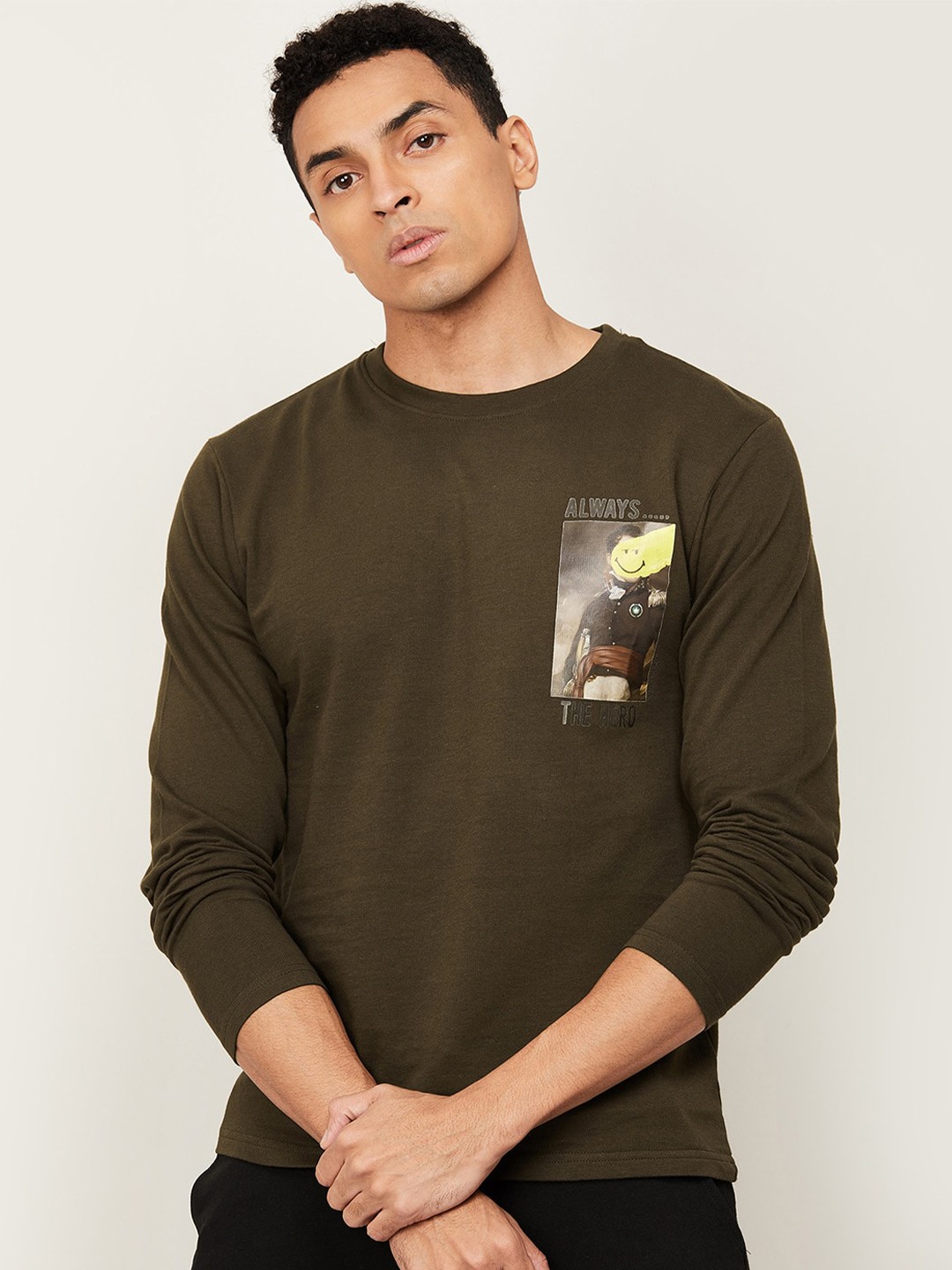 

SmileyWorld Men Olive Green & Brown Solid Round Neck Cotton T-shirt