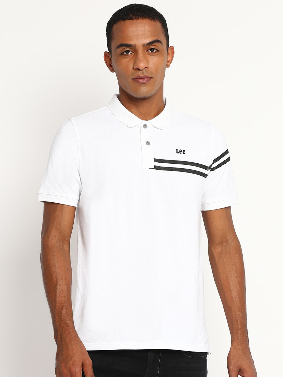 

Lee Men White Mandarin Collar Pockets Slim Fit T-shirt