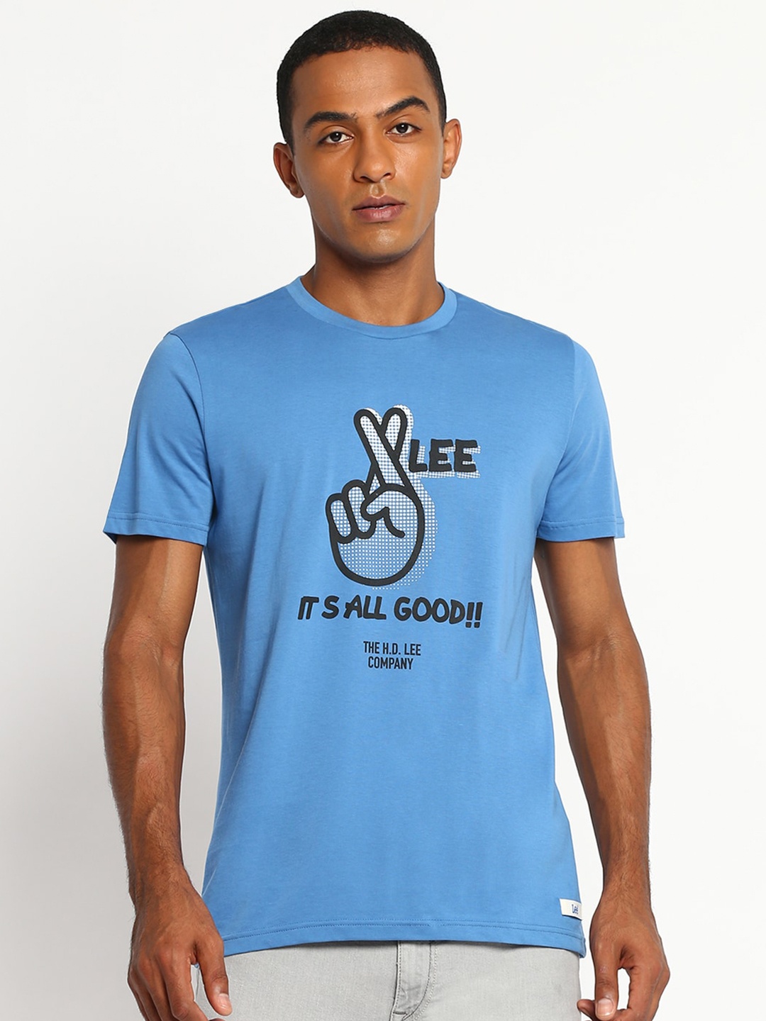 

Lee Men Blue Typography Printed Cotton Slim Fit T-shirt