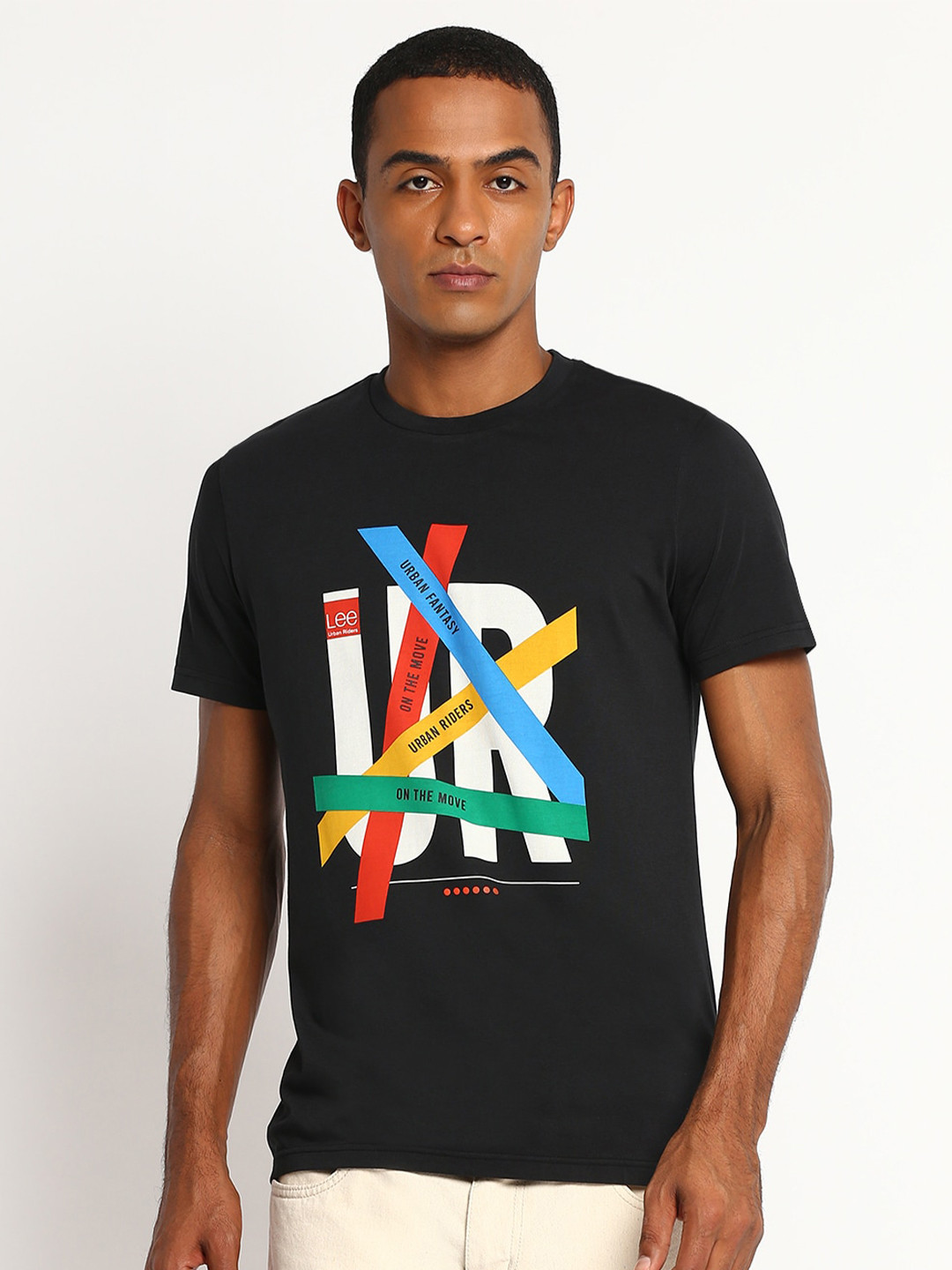 

Lee Men Black Printed Slim Fit T-shirt