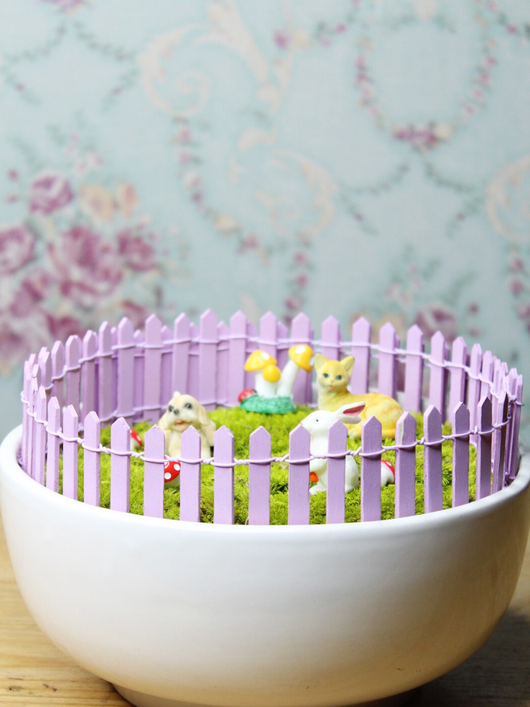 

Wonderland Purple & White Set of 2 Miniature Toys Long Fence