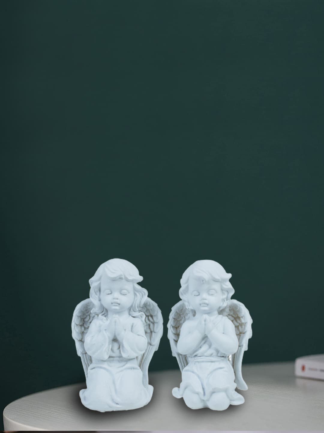 

Wonderland White Set of 2 Praying Angels Statue