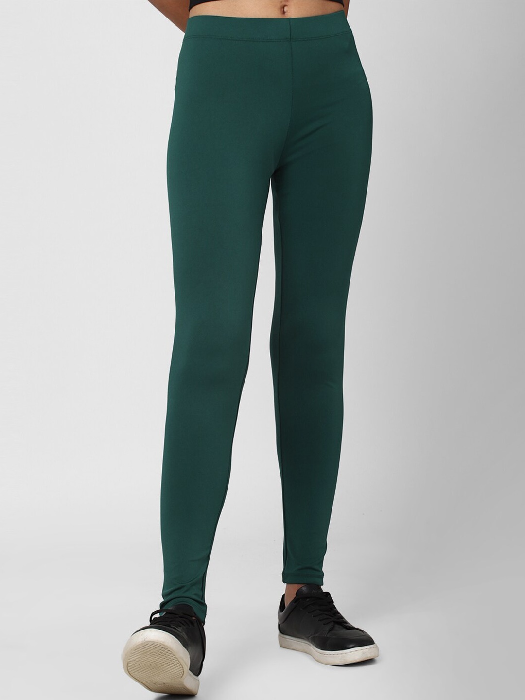 

Forever 21 Women Green Solid Fitted Legging
