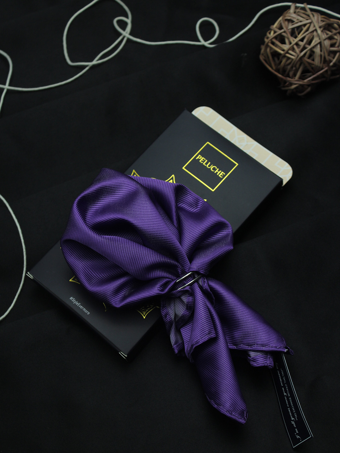 

PELUCHE Men Purple Solid Pocket Square