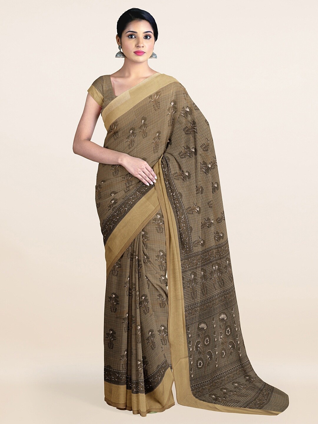 

Pothys Grey Floral Printed Cotton Blend Saree