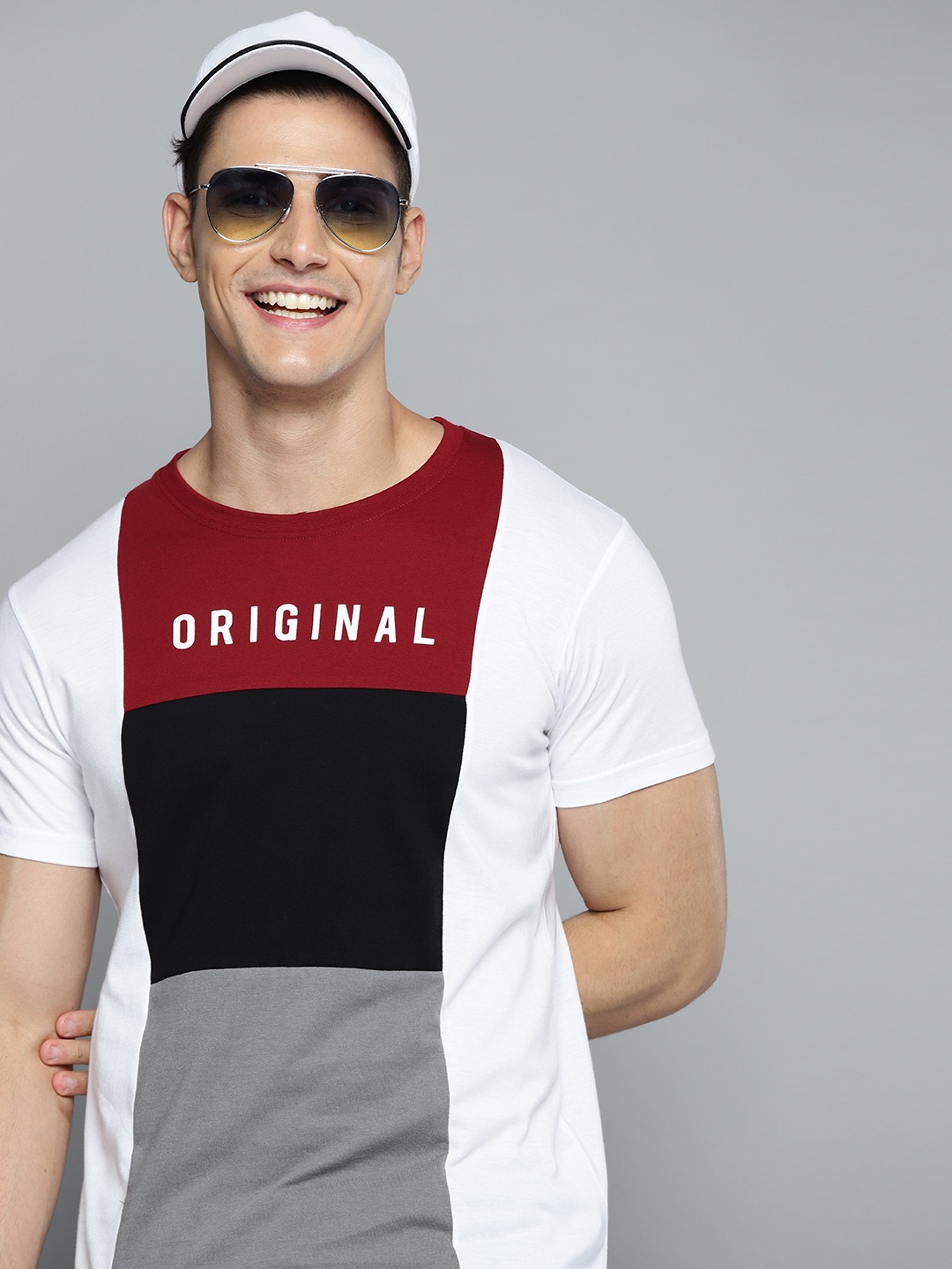

HERE&NOW Men White & Black Colourblocked T-shirt