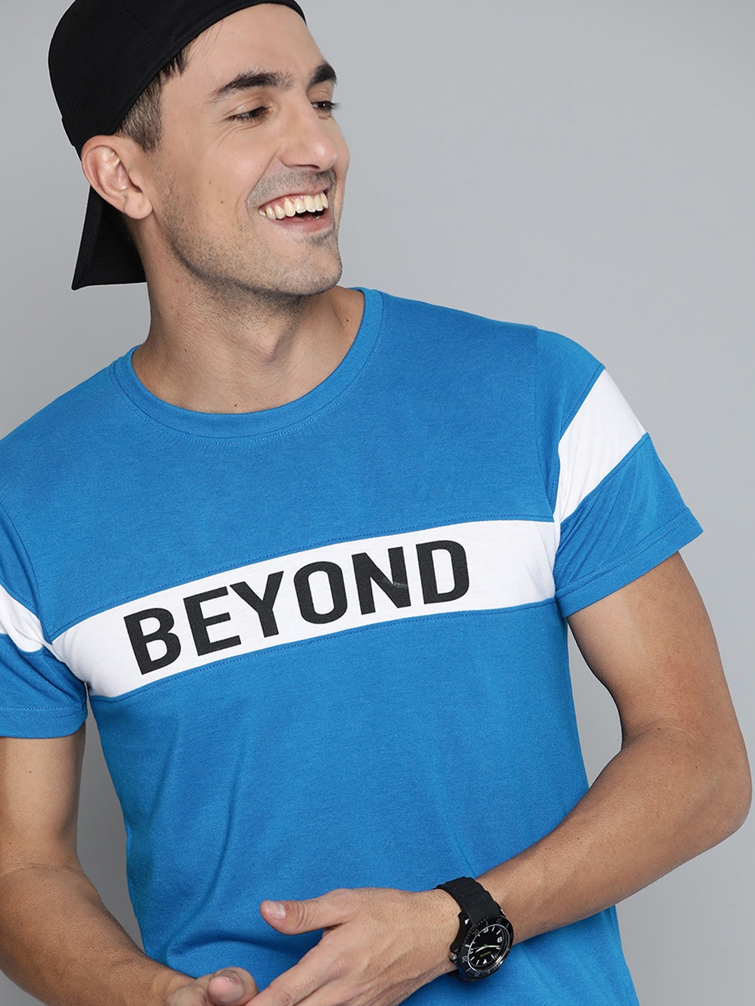

HERE&NOW Men Blue & White Typography Printed T-shirt