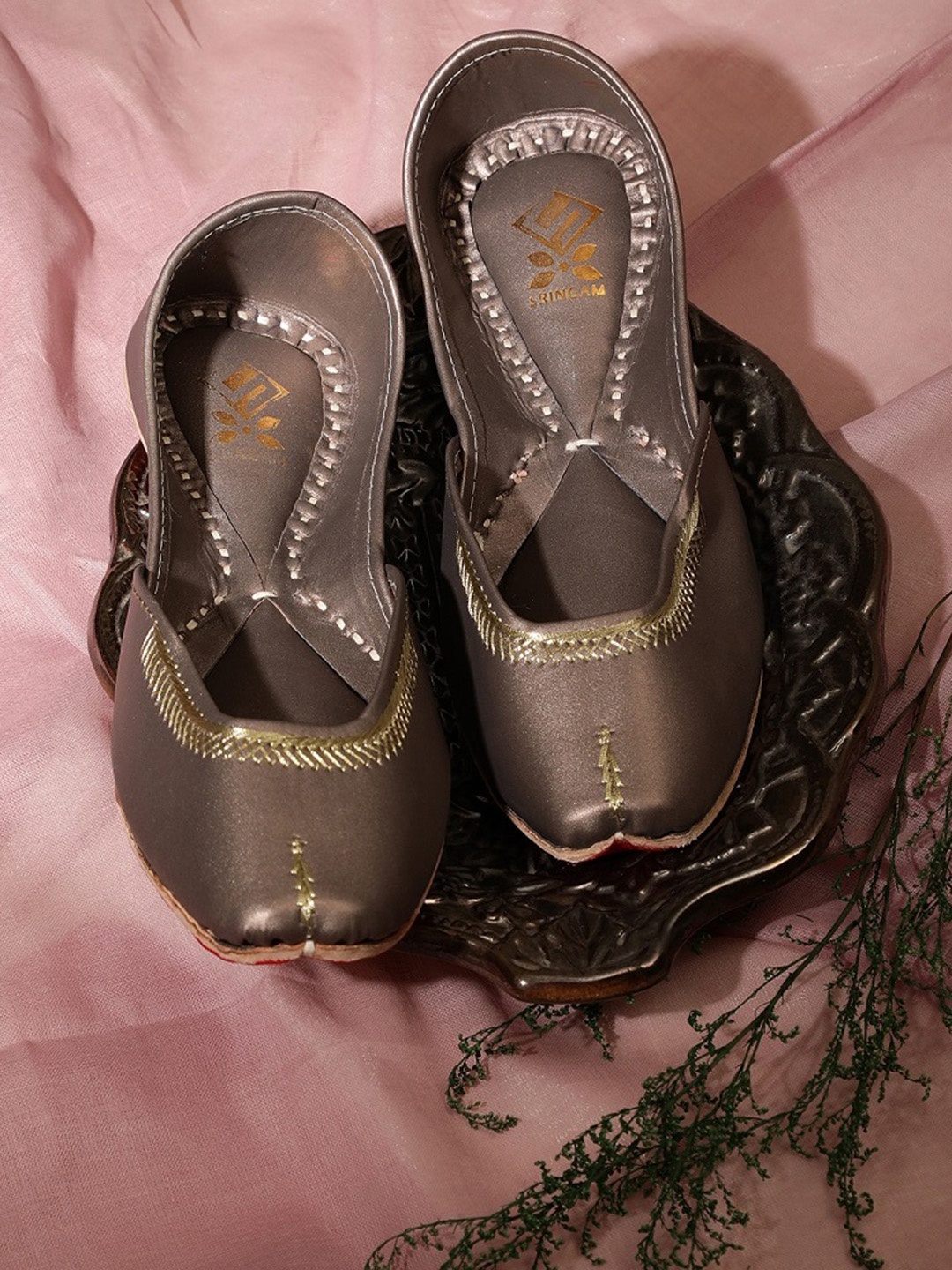 

Sringam Women Grey Handcrafted Mojaris
