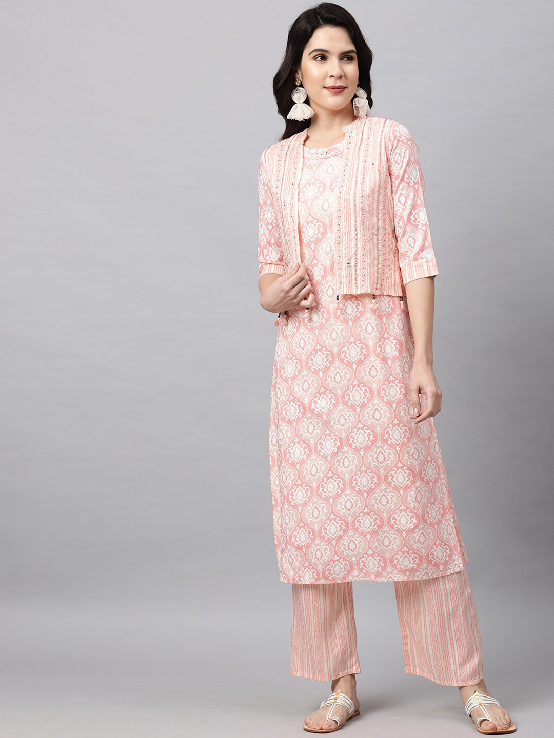 

FASHOR Women Peach-Coloured Ethnic Motifs Printed Kurta with Trousers & Jacket