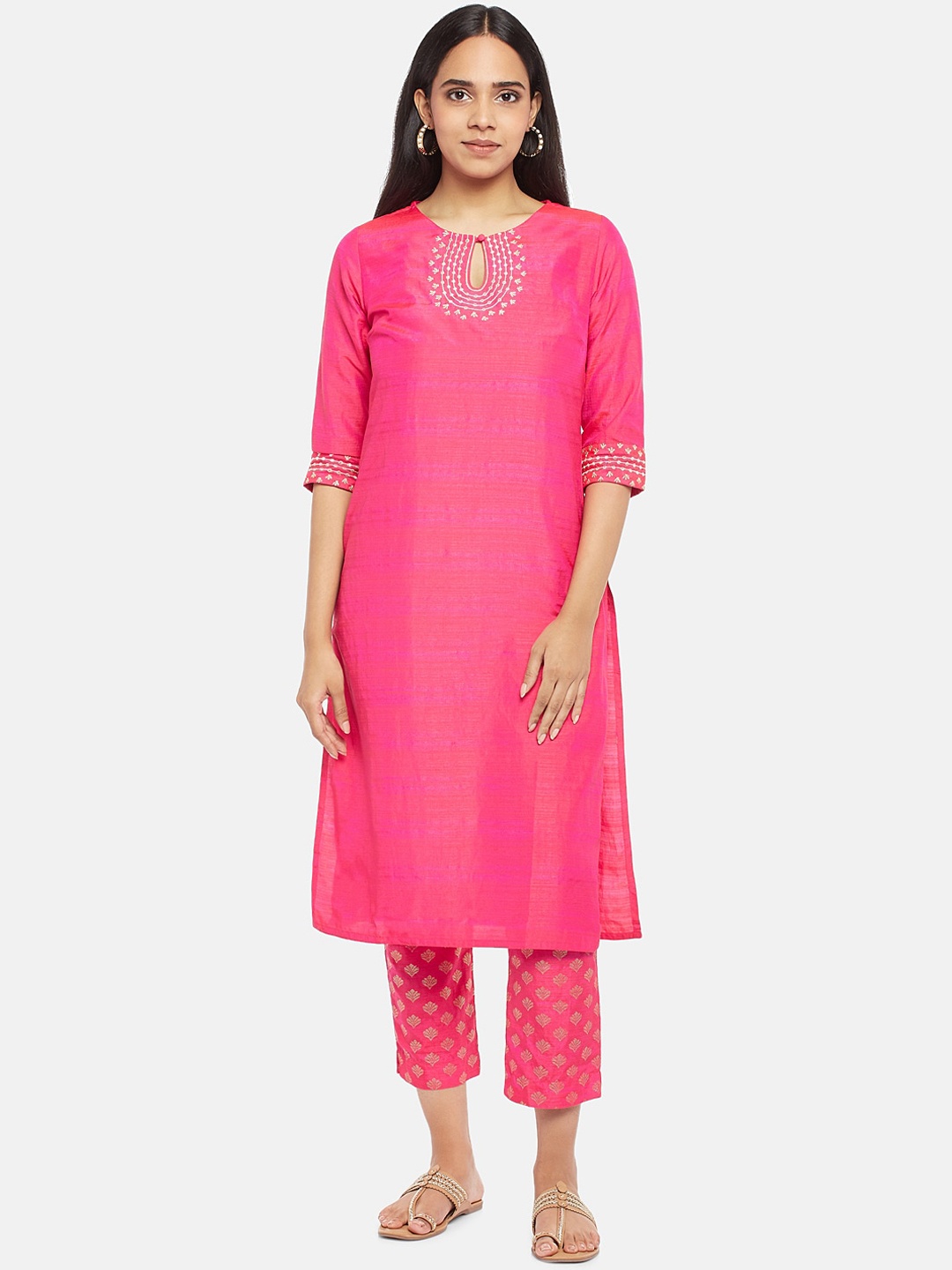 

RANGMANCH BY PANTALOONS Women Fuchsia Floral Embroidered Kurta with Trousers