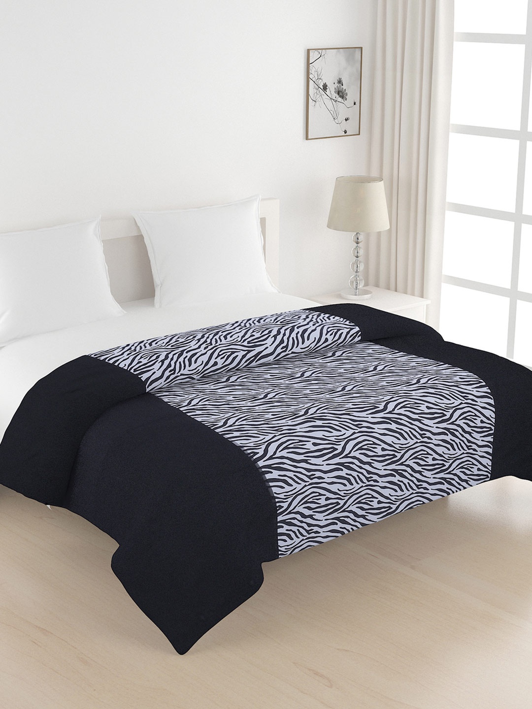 

SWAYAM Black & White Animal Print AC Double Comforter