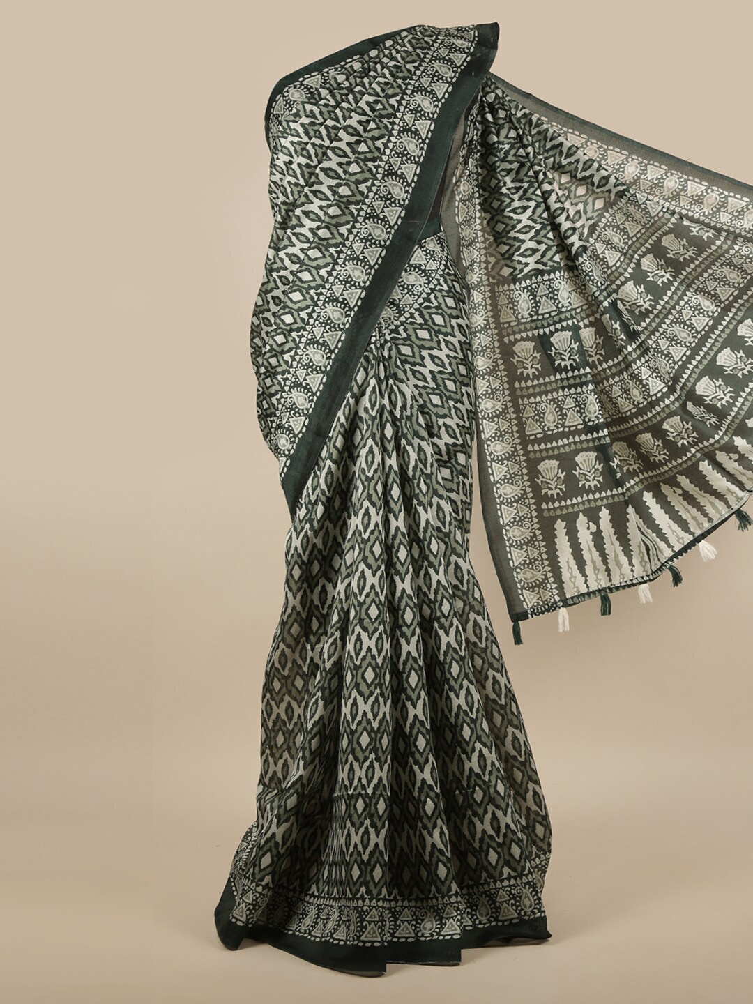 

Pothys Green & Off-White Geometric Printed Saree
