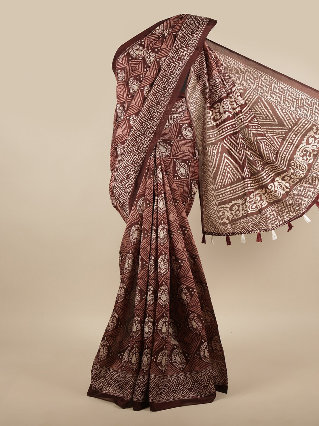 

Pothys Brown & Off White Paisley Printed Saree