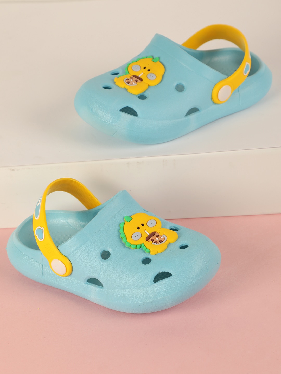 

PASSION PETALS Boys Blue Printed PU Clogs