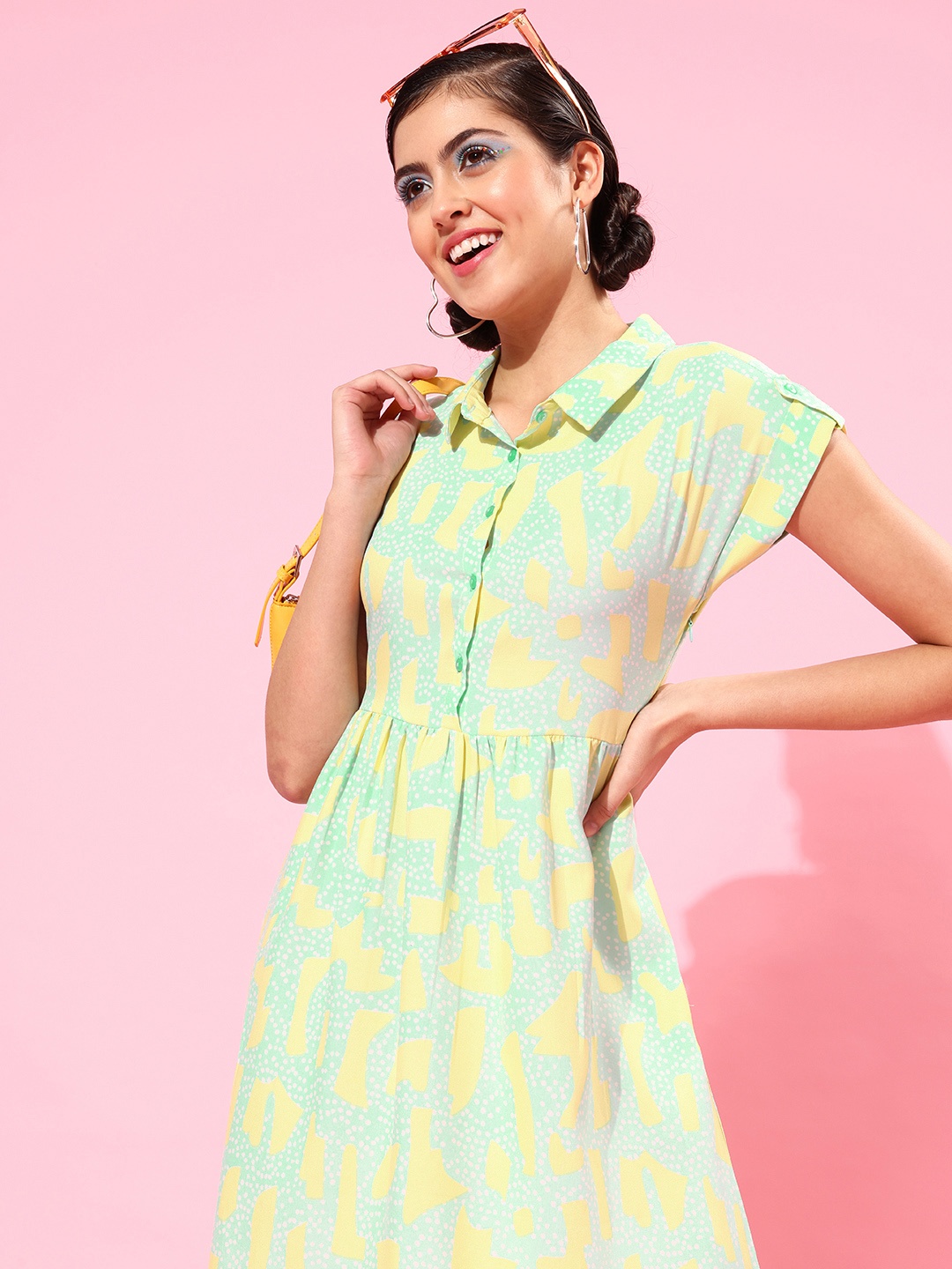 

DressBerry Women Green Abstract 70's Mini Dress