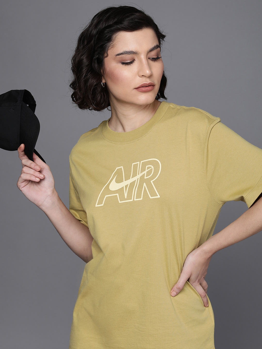 

Nike Women Yellow Brand Logo Printed Pure Cotton Loose T-shirt