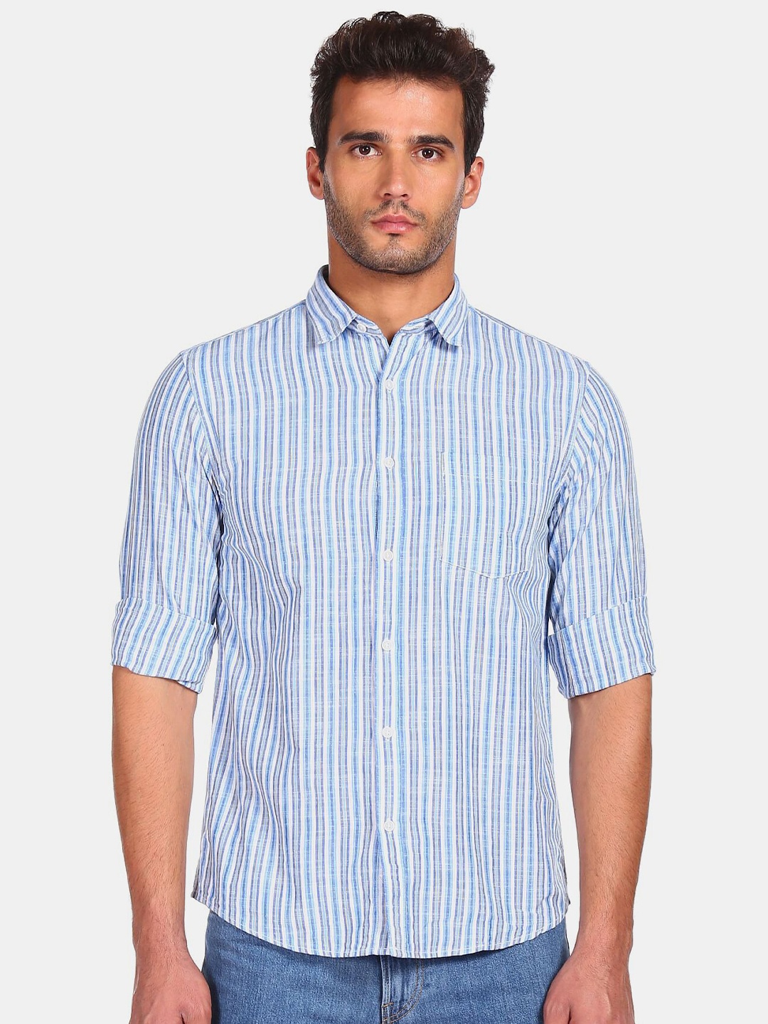 

Ruggers Men Blue Striped Casual Shirt